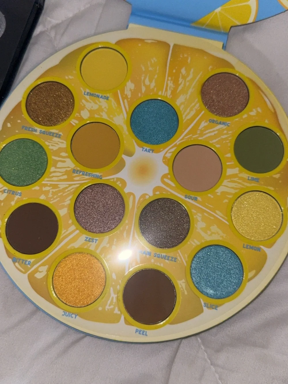 Lemon Crush Eyeshadow Palette - Bright Yellow & Multicolor